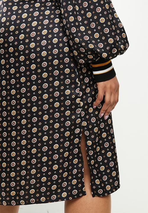Me&B - Plus foulard bellow sleeve dress with tie front detail - black & brown