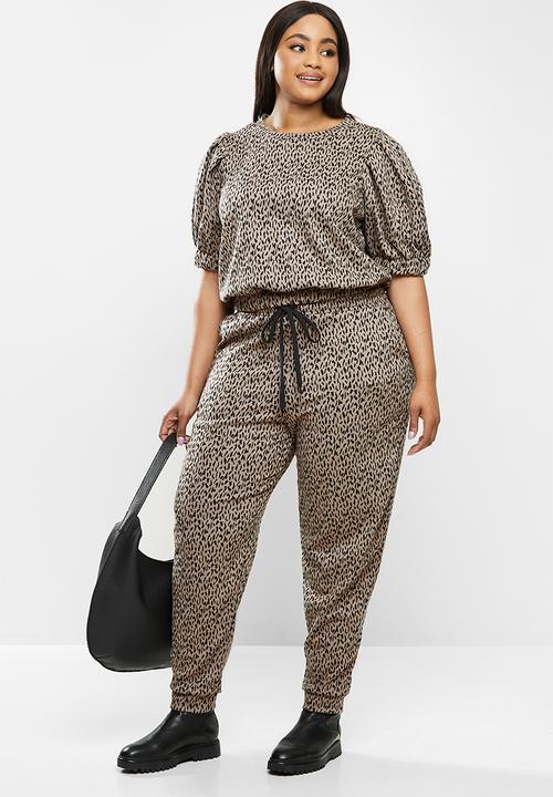 Me&B - Plus animal elasticated jacquard hem top - taupe & black 
