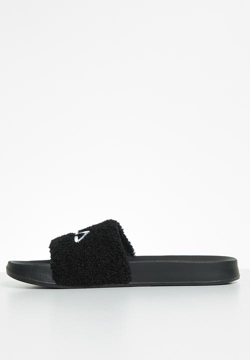 FILA - Nova slide - black