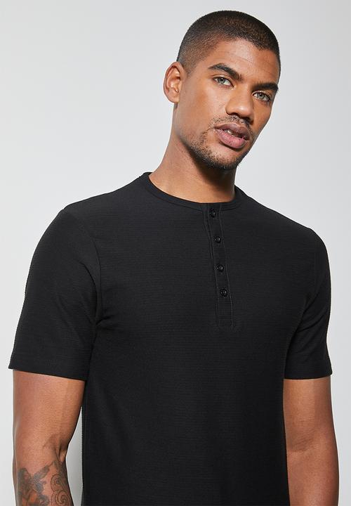 Superbalist - Texas textured henley tee - black