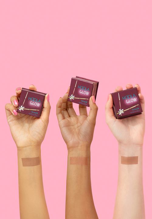 Benefit Cosmetics - Hoola Glow Shimmer Bronzer