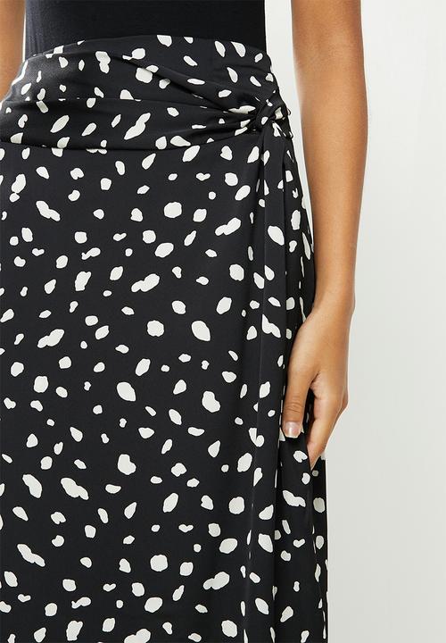 Vero Moda - Calina highwaist tie skirt - black