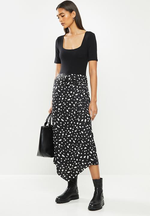 Vero Moda - Calina highwaist tie skirt - black