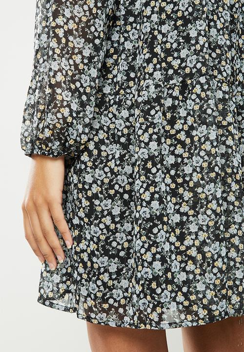 Vero Moda - Lilo long sleeve v-neck dress - black