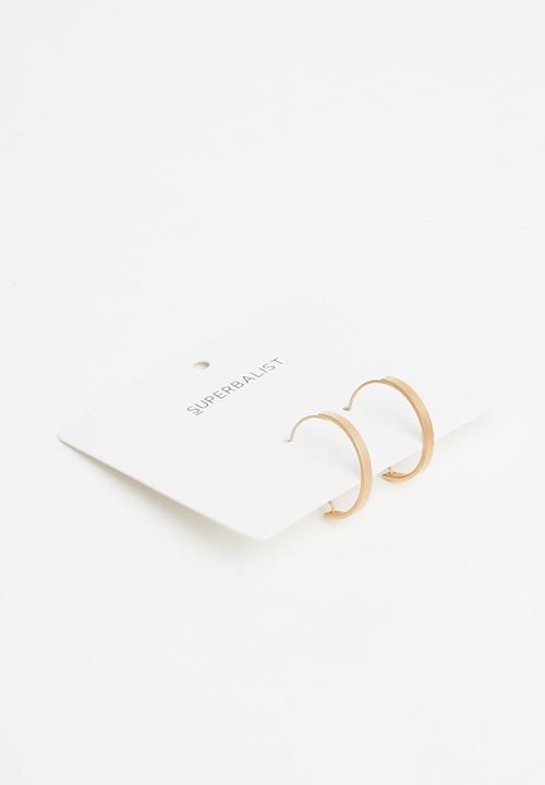 Superbalist - Lizzie hoop earrings - gold