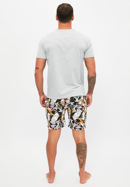 Trendyol - Short sleeve tee & shorts sleep set - multi