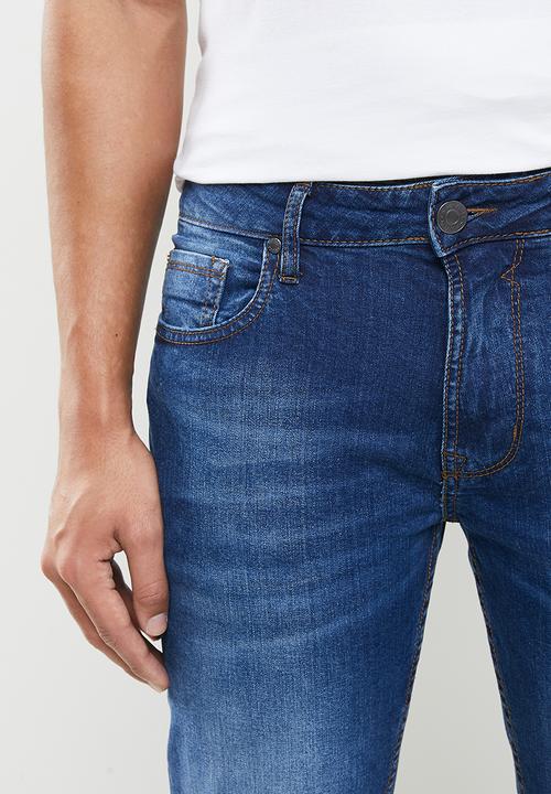 GUESS - Mid wash slim straight jeans - mid blue
