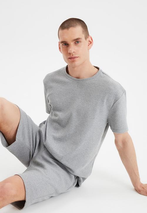 Trendyol - Plain top & shorts pj set - grey
