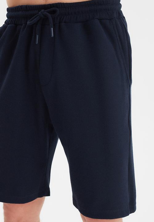 Trendyol - Plain top & shorts pj set - navy