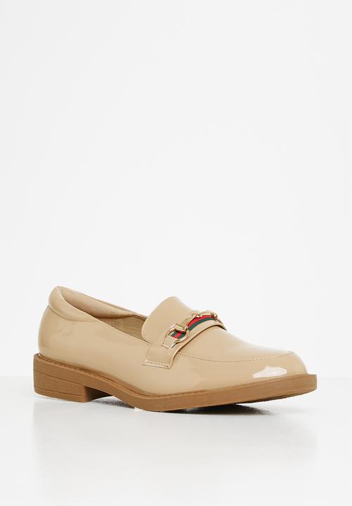 Jada - Chain detail loafer - beige