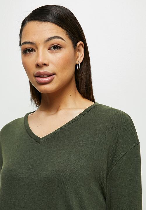 edit - Longline cut & sew top - khaki