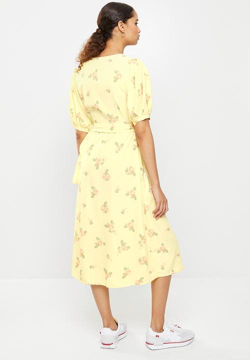 Glamorous - V-neck wrap mid dress - yellow