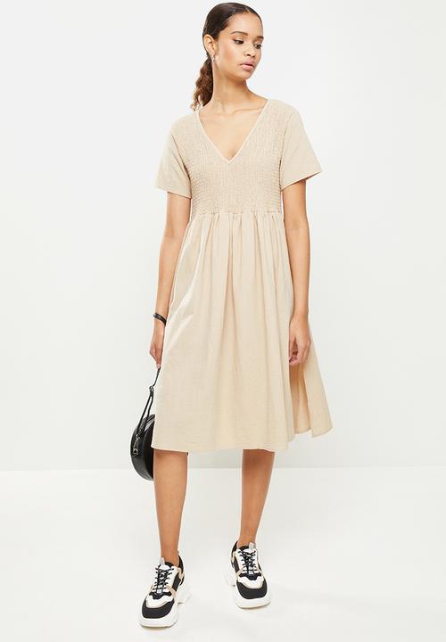 Glamorous - V-neck side split dress - stone
