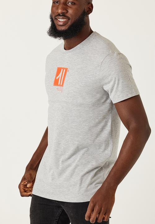 Flyersunion - Mens-regular tee with chest panel - grey melange