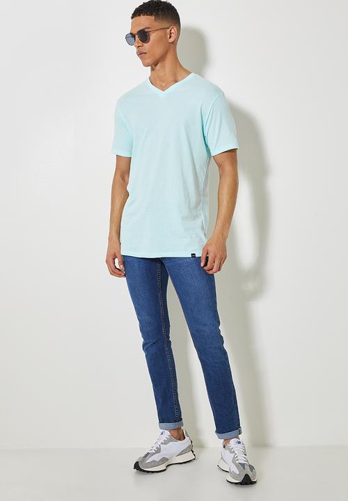 Superbalist - Dean vee neck tee - pale blue 