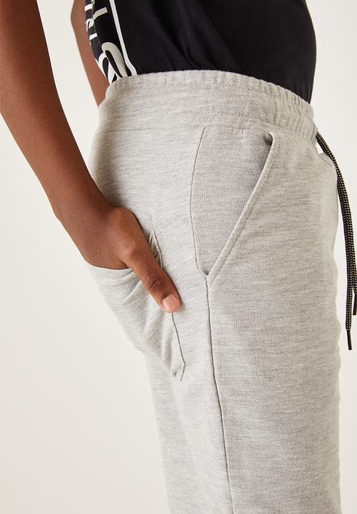Flyersunion - Fleece knit short - grey melange