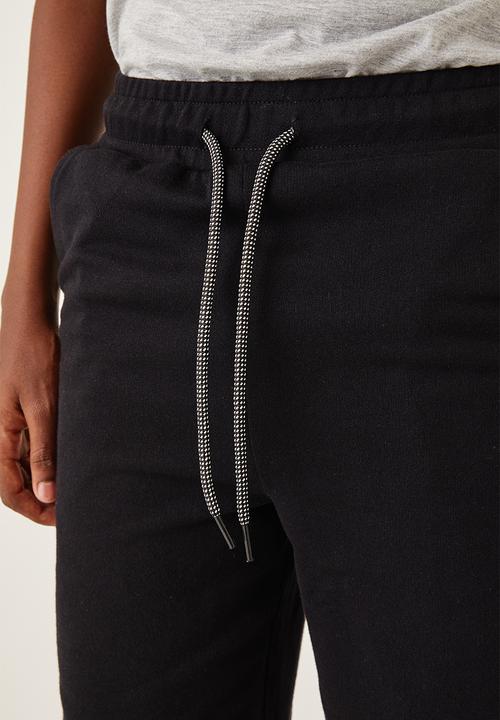 Flyersunion - Fleece knit short - black
