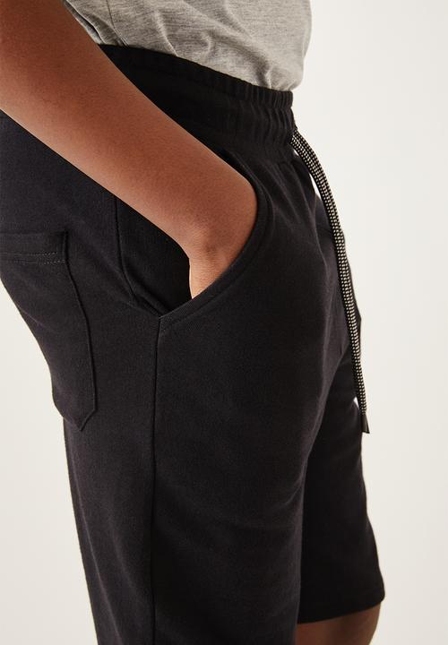 Flyersunion - Fleece knit short - black