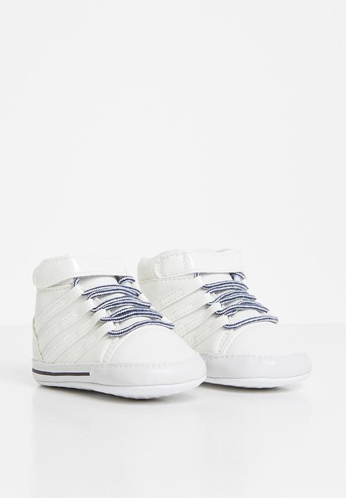 Pop Candy - Boys lace up hi-top sneaker - white