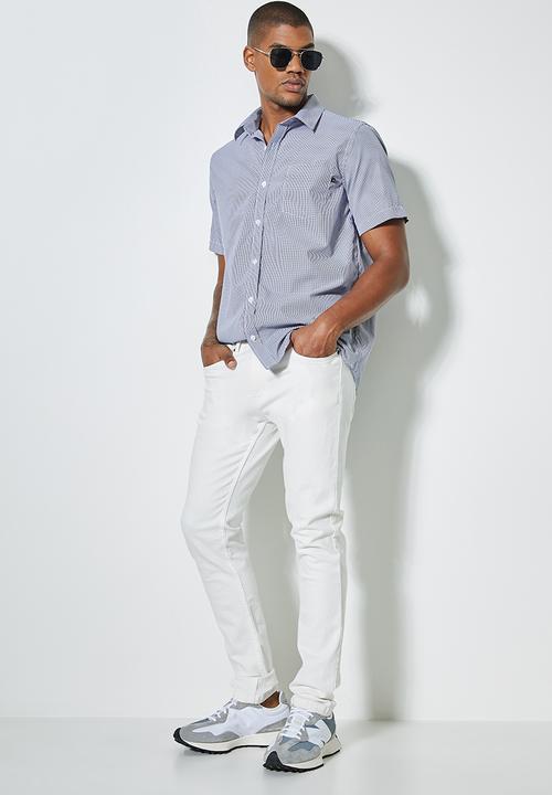Superbalist - Regular fit short sleeve single pocket shirt  - white & navy 