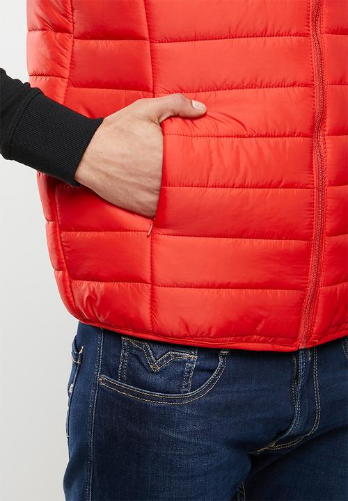 Lonsdale - Sleeveless puffer jacket - red
