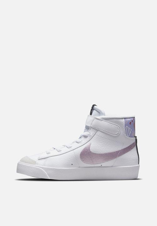 Nike - Nike blazer mid '77 se - white/magic ember/purple pulse
