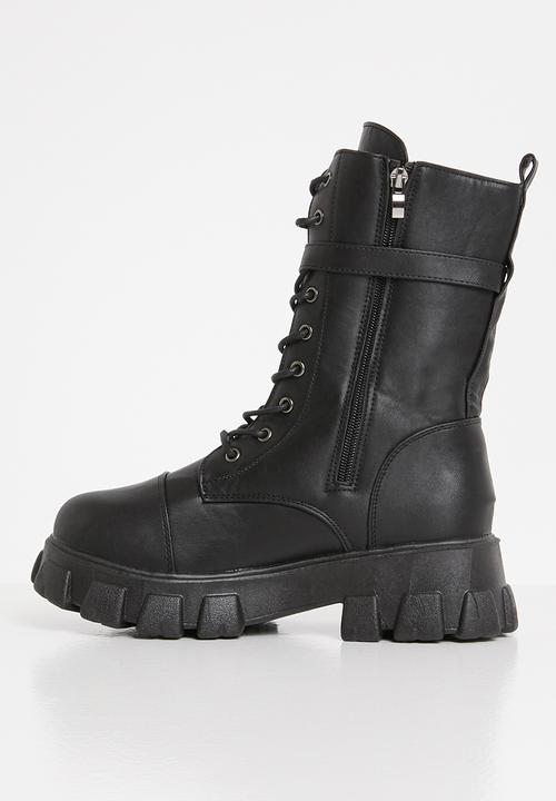 Seduction - Pocket pouch chunky boot - black