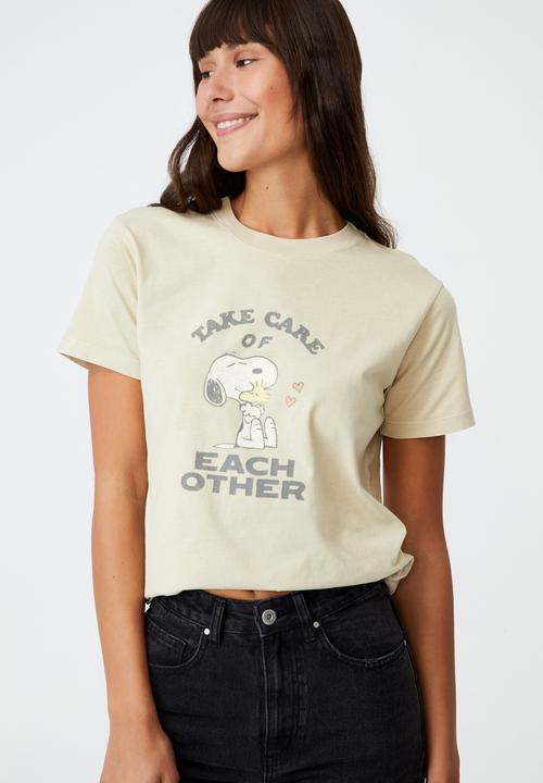 Cotton On - Classic organic cotton lcn graphic tee - lcn pea snoopy cuddle/shell