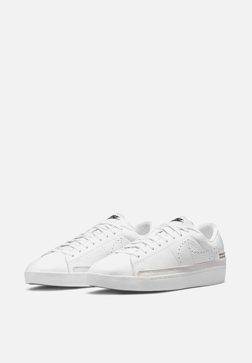 Nike - Blazer low X - white/black-summit white-gum light brown