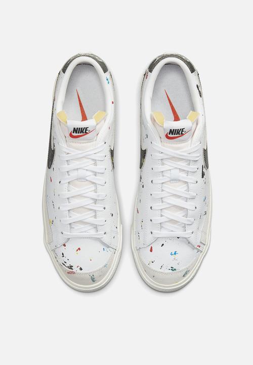 Nike - Blazer low '77 - white/black-white-sail