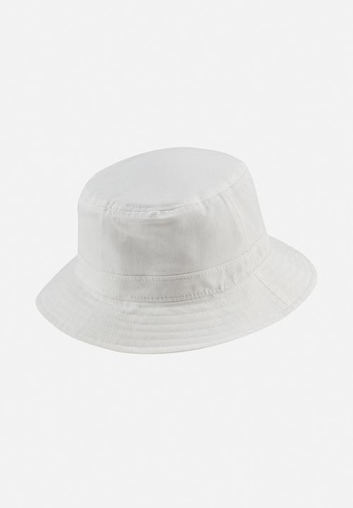 Nike - U nsw bucket futura core - white