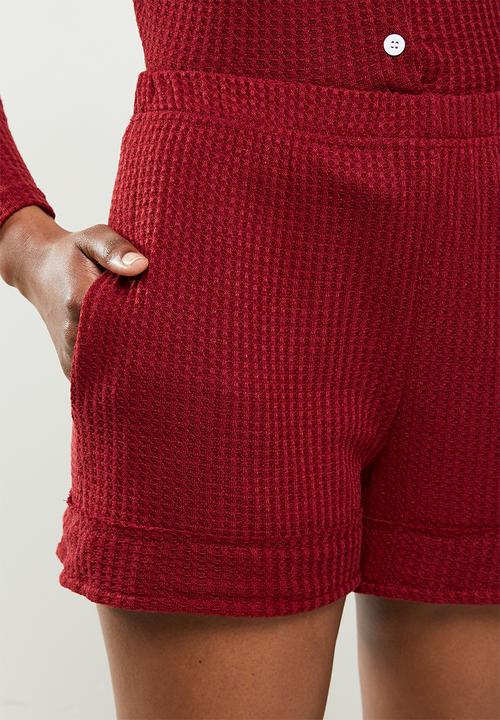 STYLE REPUBLIC - Waffle sleep top & shorts set - red