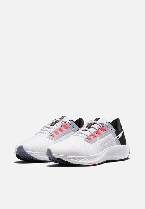 Nike - Air Zoom Pegasus 38 - iris whisper/white-provence purple-black