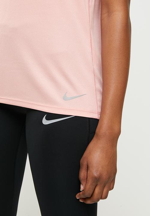 Nike - Nike run short sleeve top - pink