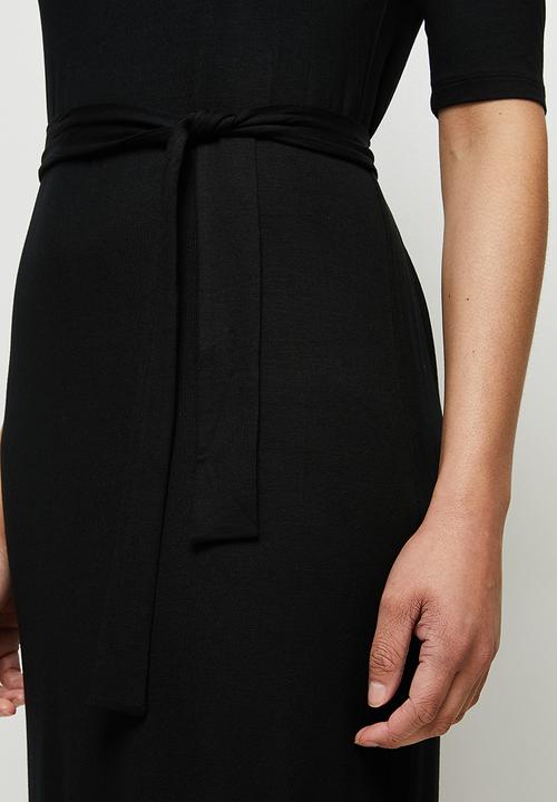 edit - Conscious ballet sleeve scoop neck slit midi - black