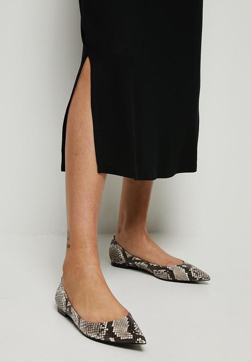 edit - Conscious long sleeve raglan slit midi - black