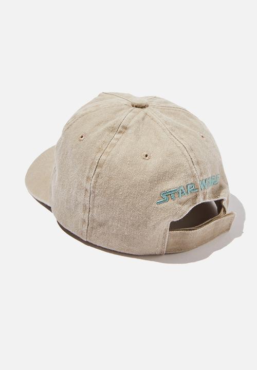 Cotton On - Licensed baseball cap - lcn dis mandalorian-baby yoda
