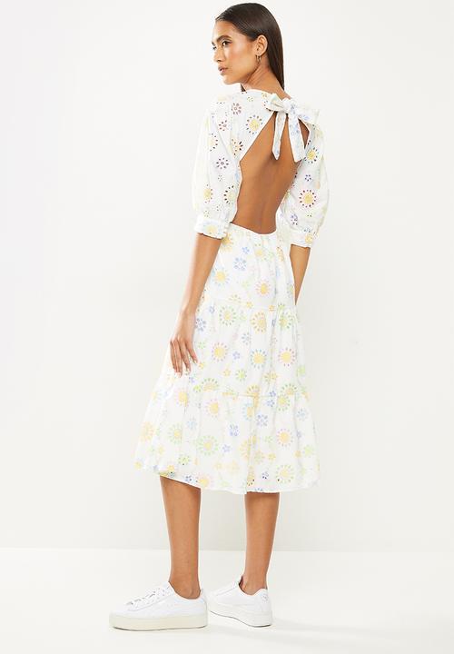 Glamorous - Shell knitted dress - white pastel broderie