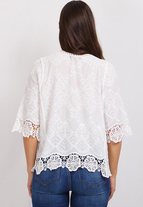 Stella Morgan - 3/4 sleeve sheer lace blouse - white