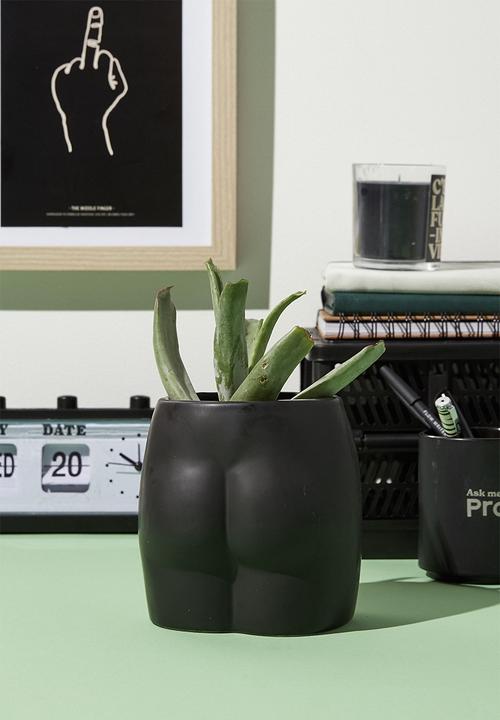 Typo - Midi shaped planter-matte black butt!