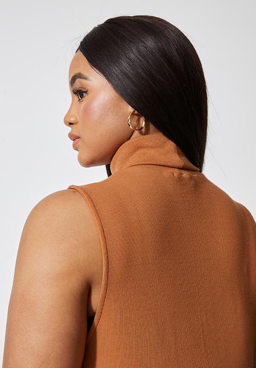 Superbalist - Single poloneck top - tobacco