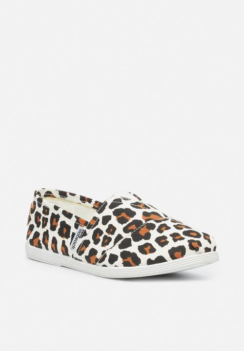 Viabeach - Tams2 slip on - white & brown 