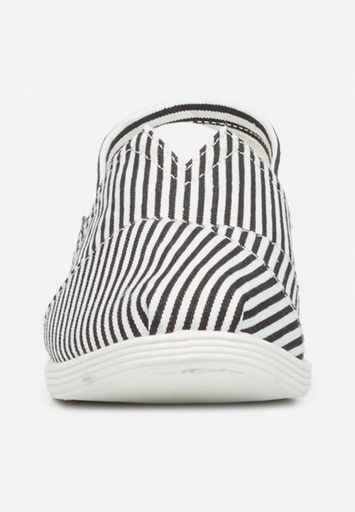 Viabeach - Tams5 slip on - black