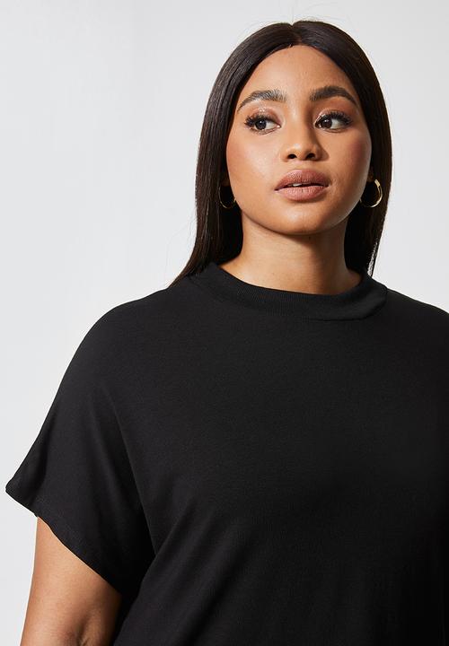 Superbalist - Easy fit tee with neck trim - black