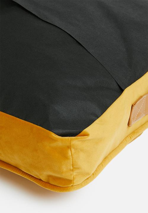 Sixth Floor - Velvet snooze basking pet bed - ochre
