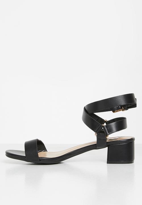 Footwork - Kenn ankle strap block heel - black