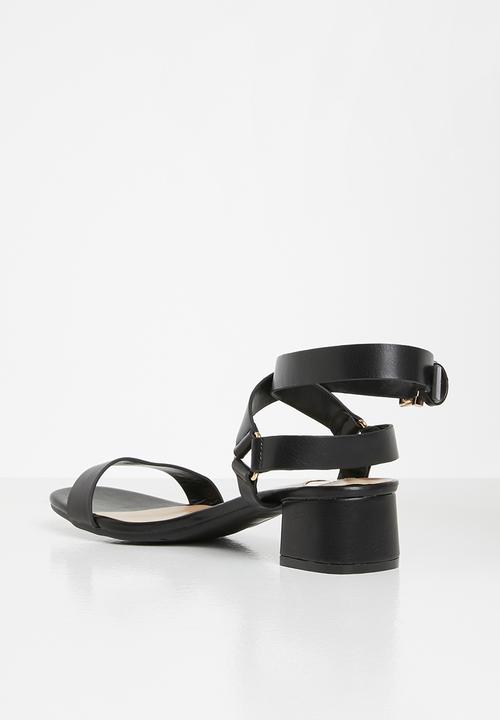 Footwork - Kenn ankle strap block heel - black