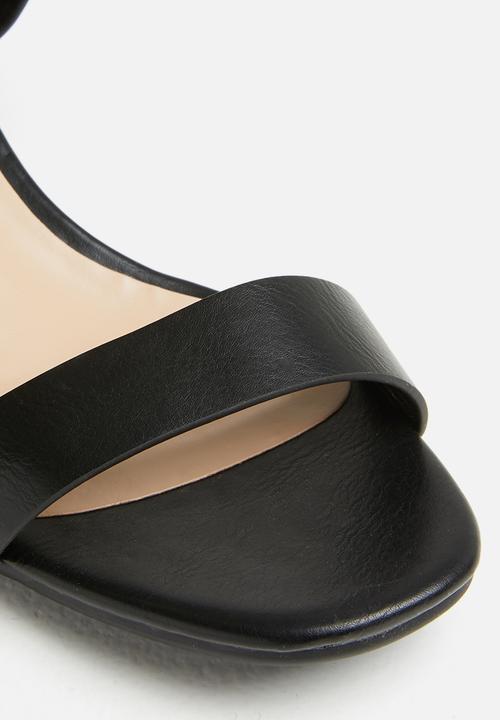 Footwork - Kenn ankle strap block heel - black