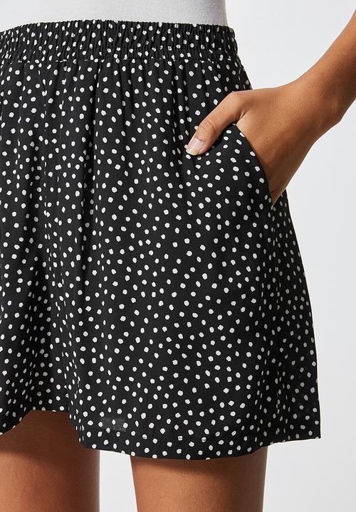Superbalist - Pull on shorts - black & white