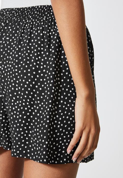 Superbalist - Pull on shorts - black & white